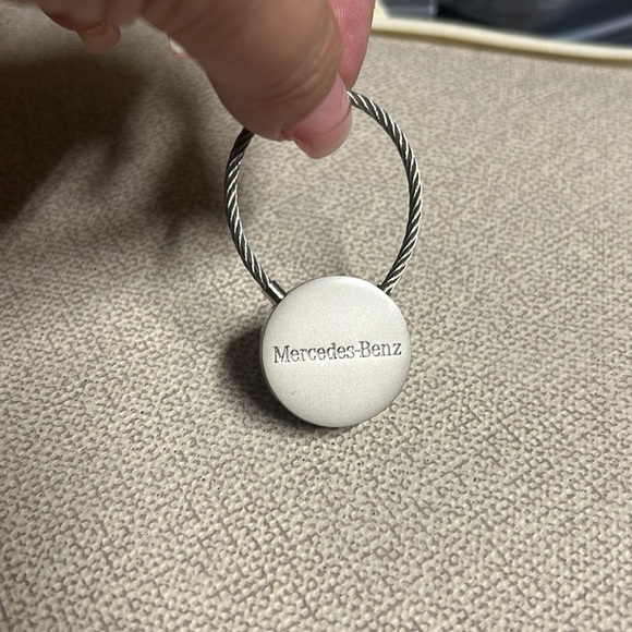 Mercedes Benz Silver Keychain NWOT - Picture 5 of 5